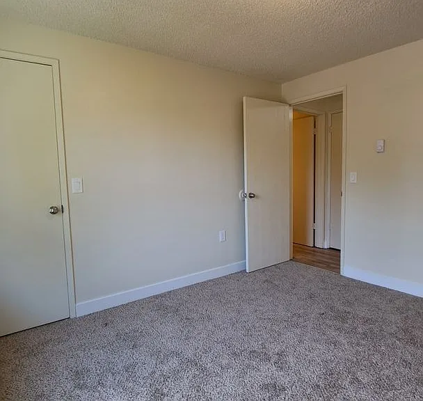 1934 Lincoln Ave SE #203 — Photo 9