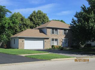 3522 Applewood Ln, Rockford, IL