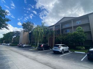 12950 SW 4th Ct APT 303, Hollywood, FL 33027