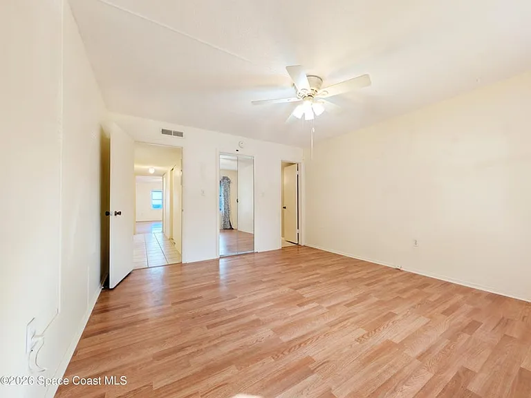 190 E Olmstead Dr #H3 — Photo 12