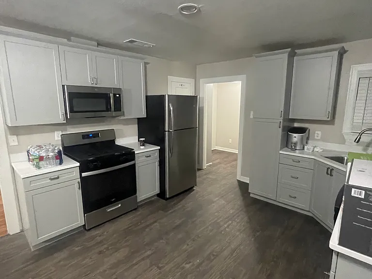 3737 Shelby Dr — Photo 3