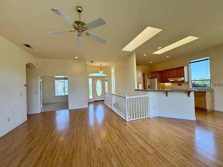 6255 Peacock Way — Photo 9