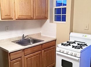 2370 37th St, Astoria, NY 11105