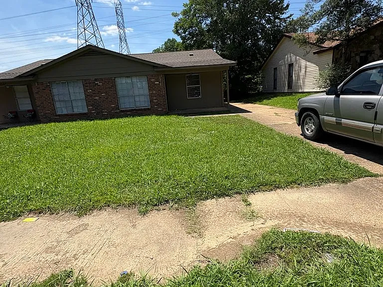 3385 Barbwood Dr — Photo 26