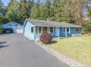 241 N Rhododendron Dr, Port Townsend, WA 98368