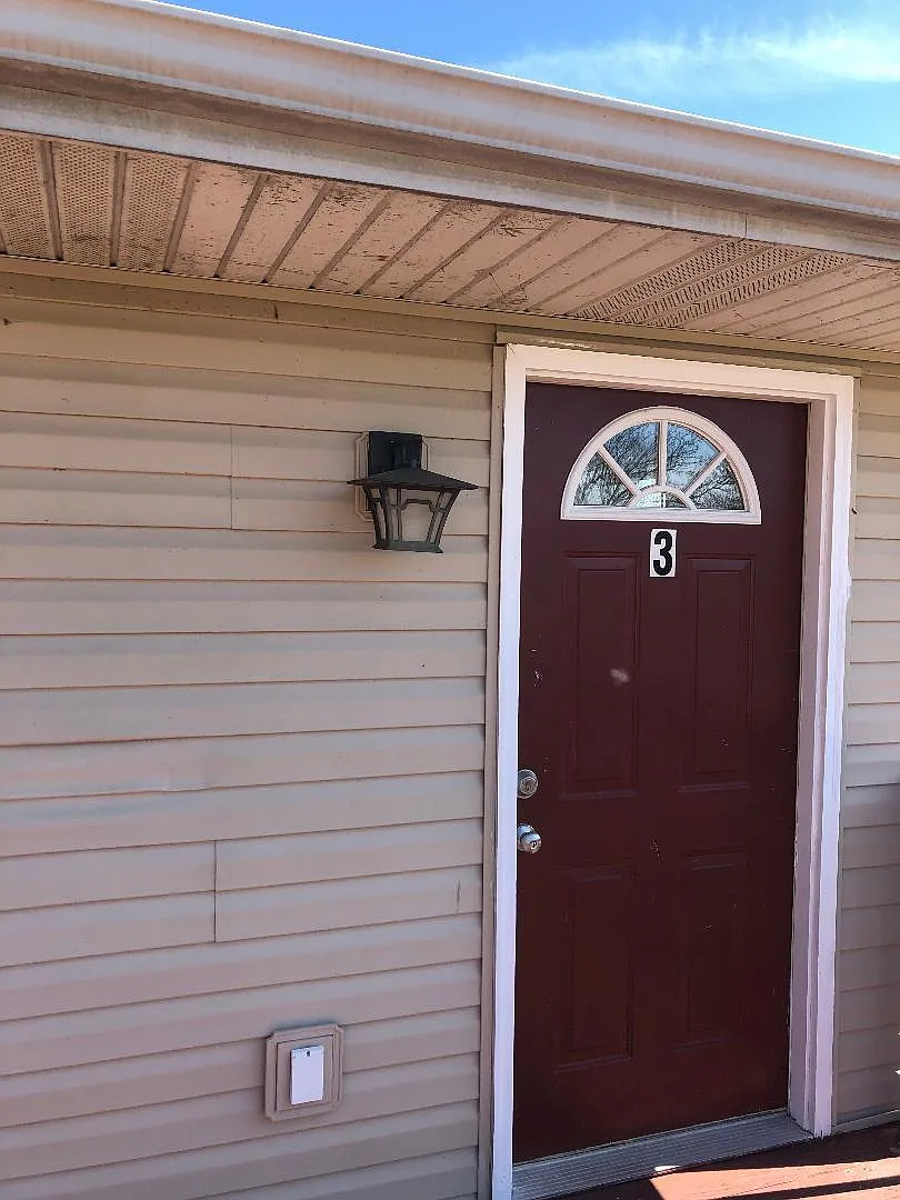 1012 Briarwood Rd - 3 — Photo 4