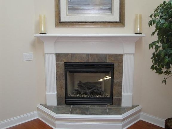 4th image of 2111 Talmage Dr