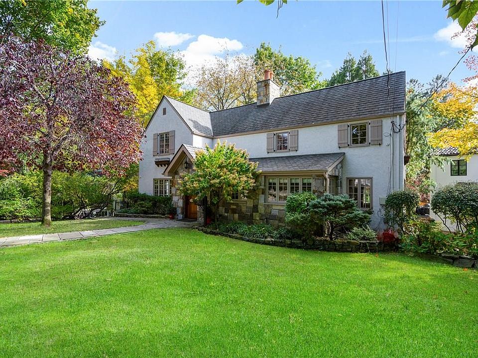 1st image of 645 Forest Avenue