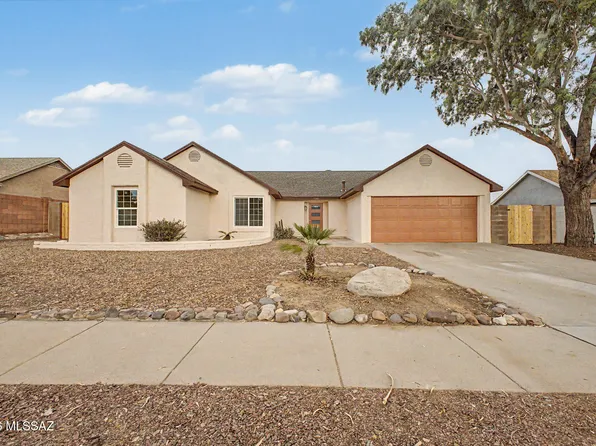 4801 W Waterbuck Dr, Tucson, AZ 85742
