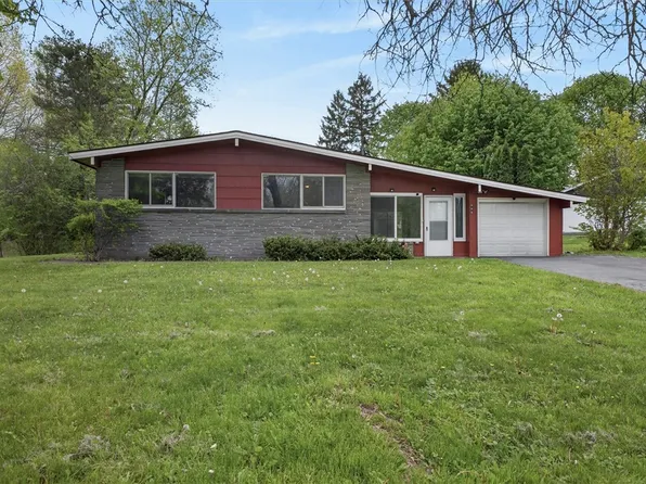 648 Pinnacle Rd, Pittsford, NY 14534