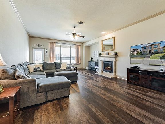 5th image of 1576 Cromwell Ct