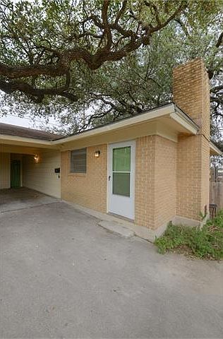 1st image of 404 Long Bow Ln #B