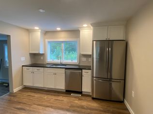 28 Root Rd, Westfield, MA 01085