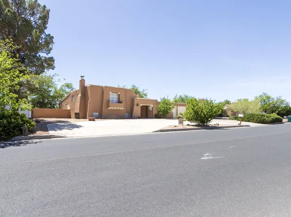3606 Saint Andrews Dr SE, Rio Rancho, NM 87124