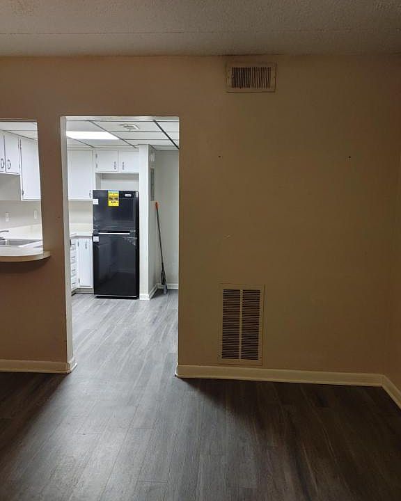 1st image of 110 Broward St APT 105