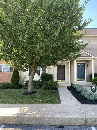 63 Mabel Ln Photo 1