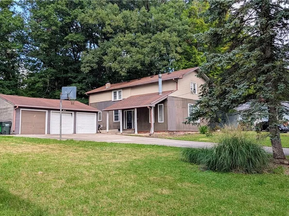 197 Forest Dr, Bedford, OH 44146