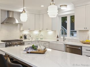 17 Franklin St, Newburyport, MA 01950