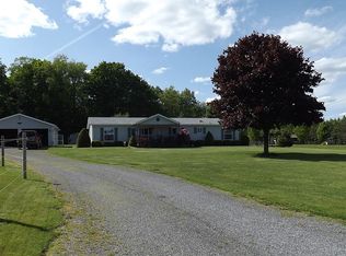 781 Lindholm Rd, Kane, PA 16735