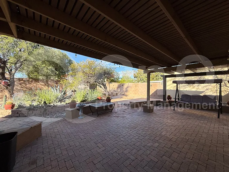 1817 N Evelyn Ave — Photo 12