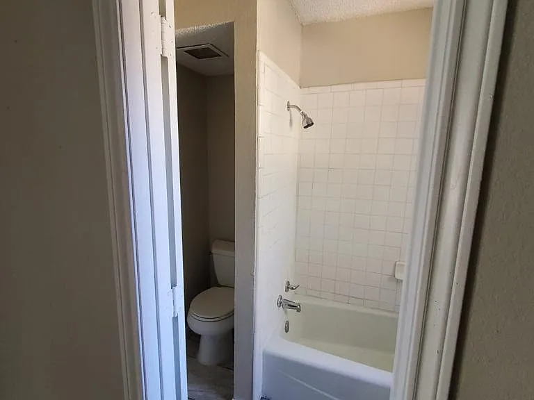 1419 Las Jardines Ct — Photo 15
