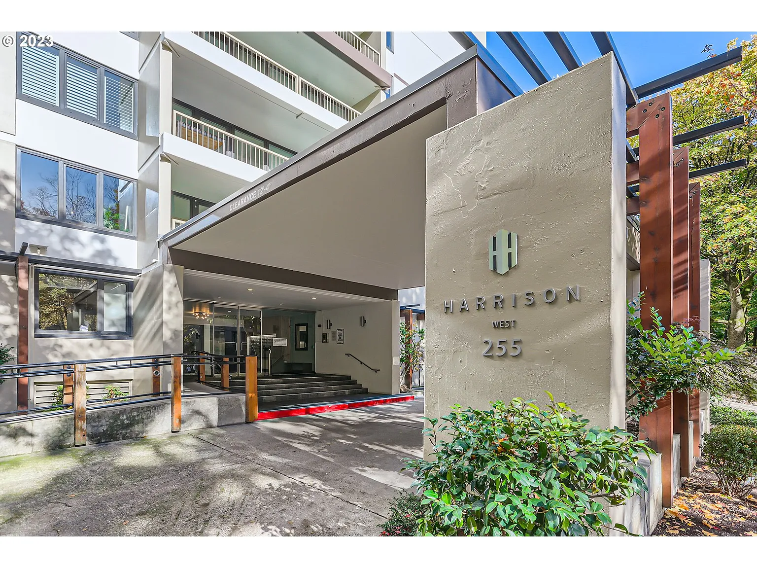 255 SW Harrison St APT 15H photo 1