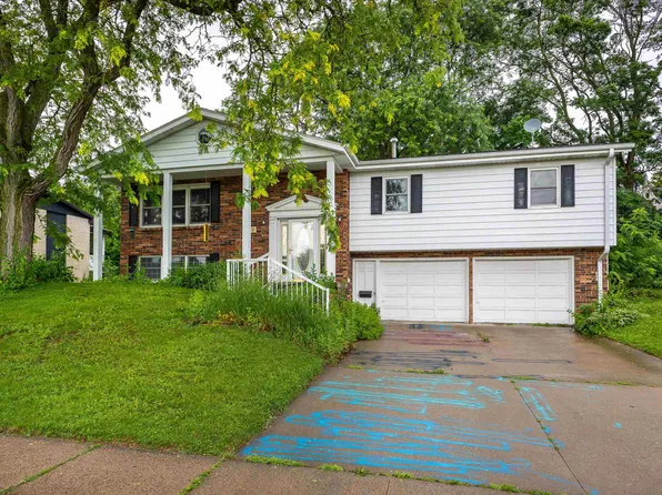 140 Croydon Crst, Dubuque, IA 52001