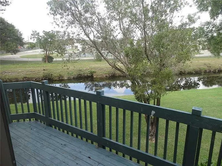 9015 W Sunrise Blvd — Photo 27