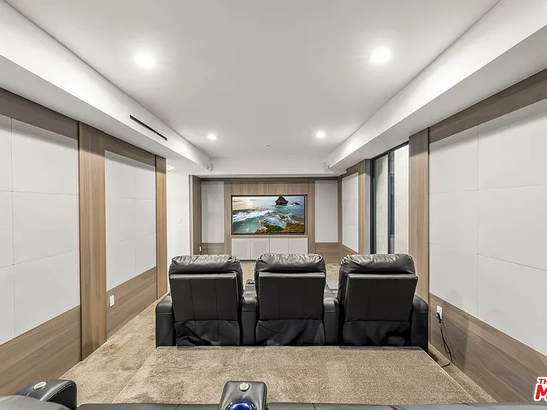 1847 Coldwater Canyon Dr — Photo 17