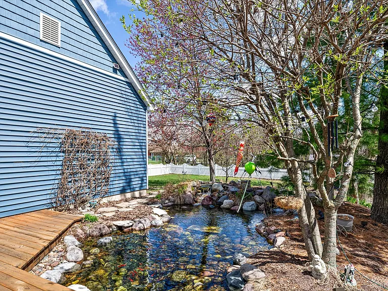 439 S Church Rd — Photo 42