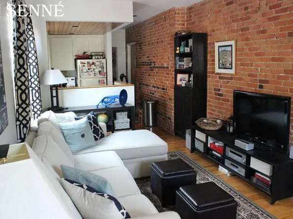 16 Upland Rd APT 4, Cambridge, MA 02140