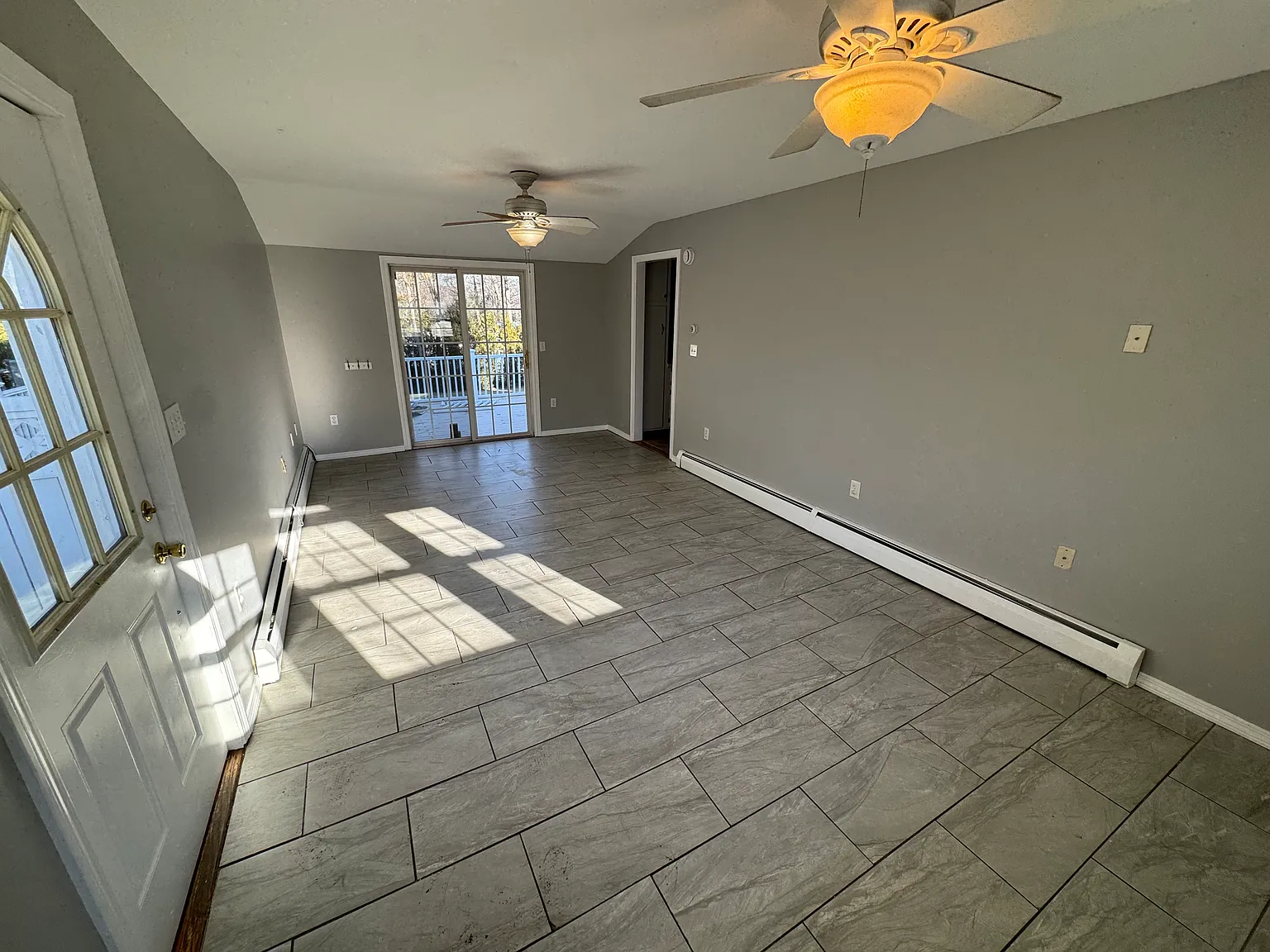 5 bed, 2000 sqft, $4,000 — Photo 3