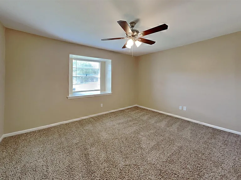 3202 Vandyke Dr — Photo 13