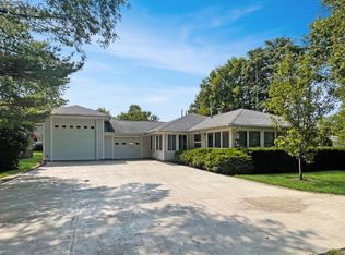 6656 N California Dr, Oak Harbor, OH 43449