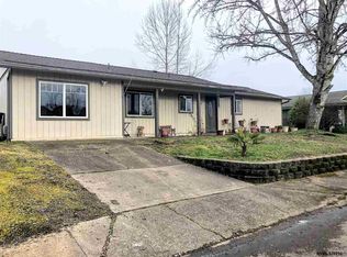 1249 Hemlock Loop, Independence, OR 97351