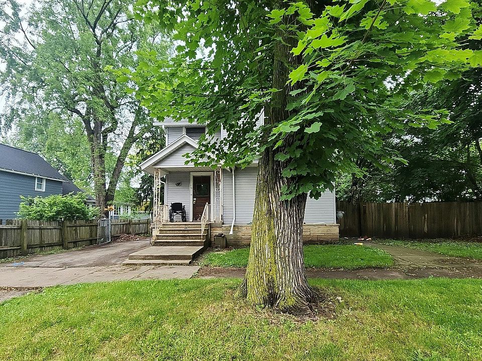 1st image of 121 Bates St
