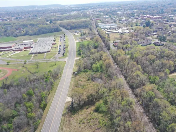 Lots 9 13 W Parkway Dr #9, Russellville, AR 72801