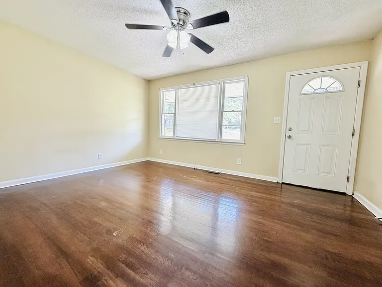 400 S Highland Forest Dr — Photo 9
