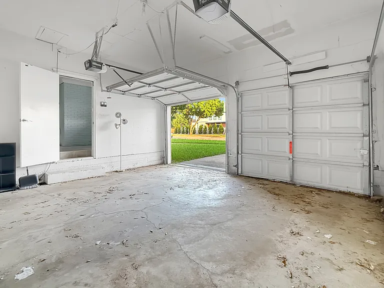 6239 Walnut Hill Ln — Photo 18