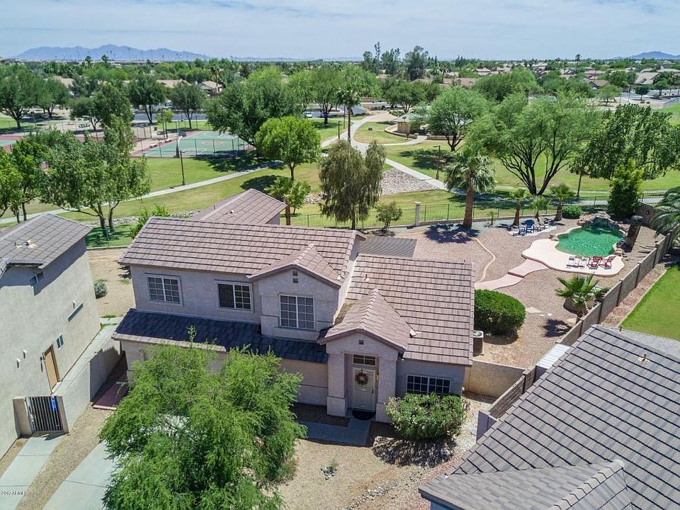 1st image of 14933 W Lupine Ln