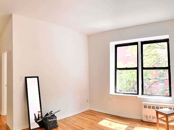 3rd image of 103 2nd Ave #B1