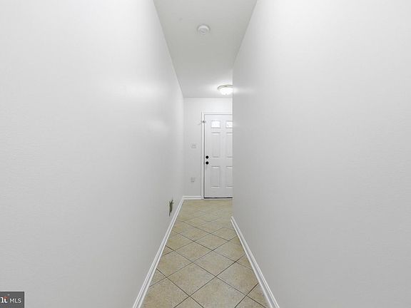 4th image of 143 Teague Ln