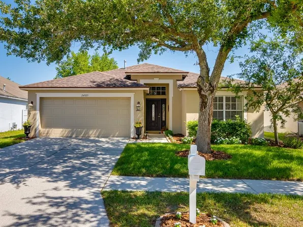 24925 Oakhaven Ct, Lutz, FL 33559