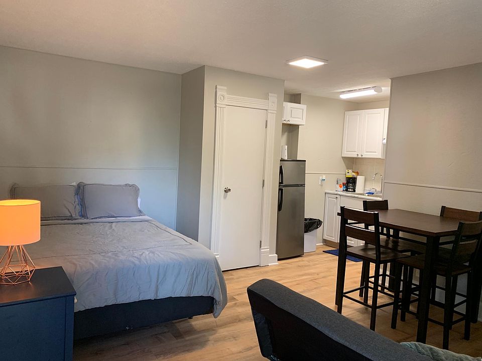 1st image of 128 N Traub Ave #3