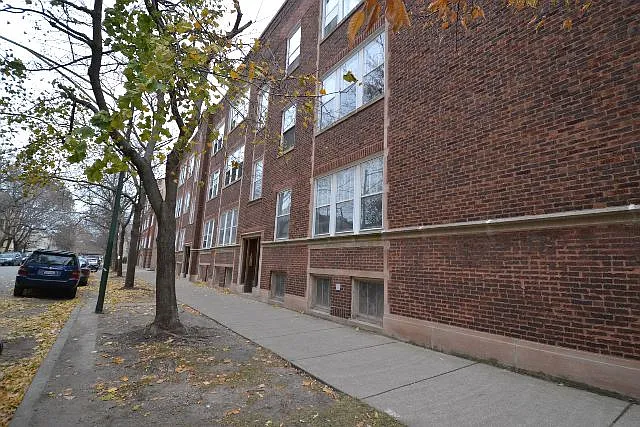 1917 W Winnemac Ave #4
