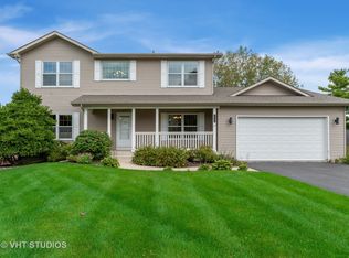 1047 Trudy Ln, Fox Lake, IL 60020
