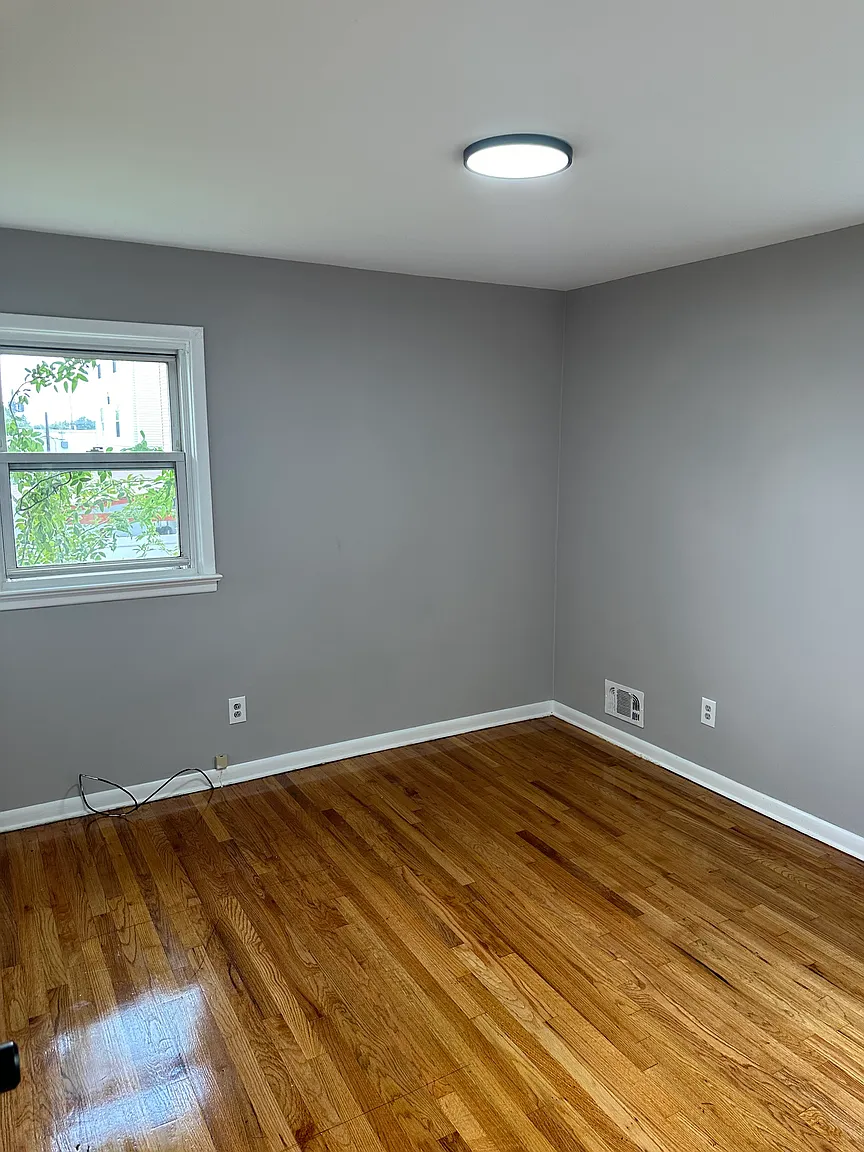504 Walnut St photo 1