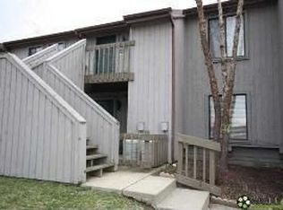 96 Lookout Ridge Dr, Columbus, IN 47201