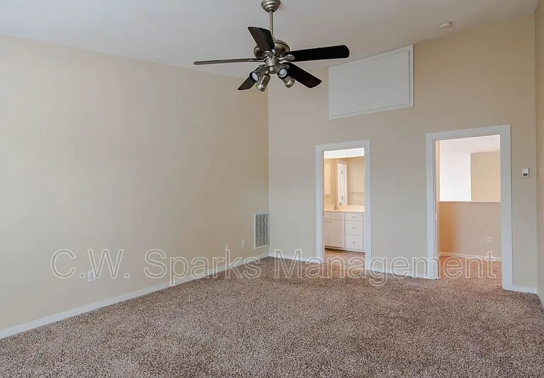 2724 Shelby Ave — Photo 14