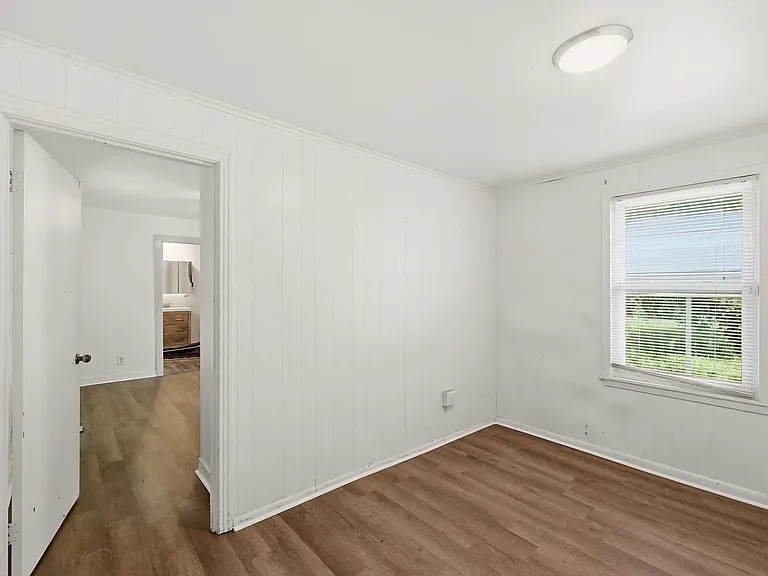 601 Kay St — Photo 11